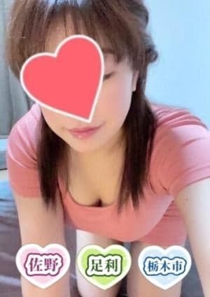 愛乃華恋