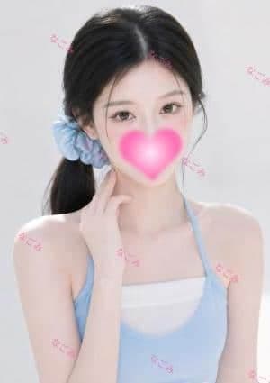 新人 ゆいちゃん