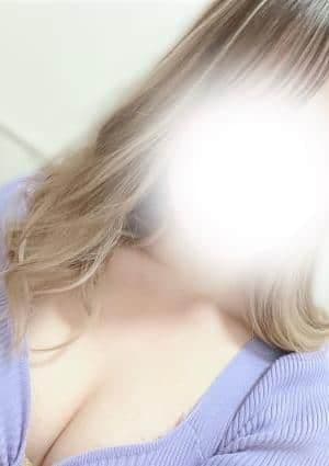 葉月 日奈